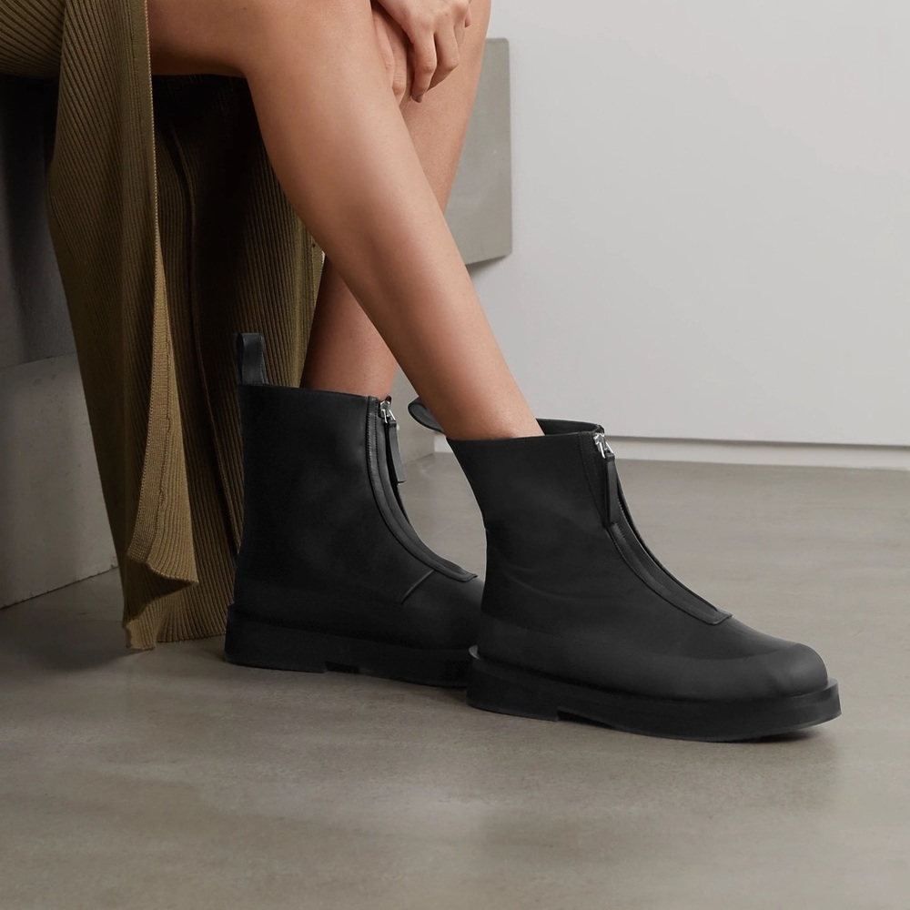 NEOUS
Malmok zipped leather boots